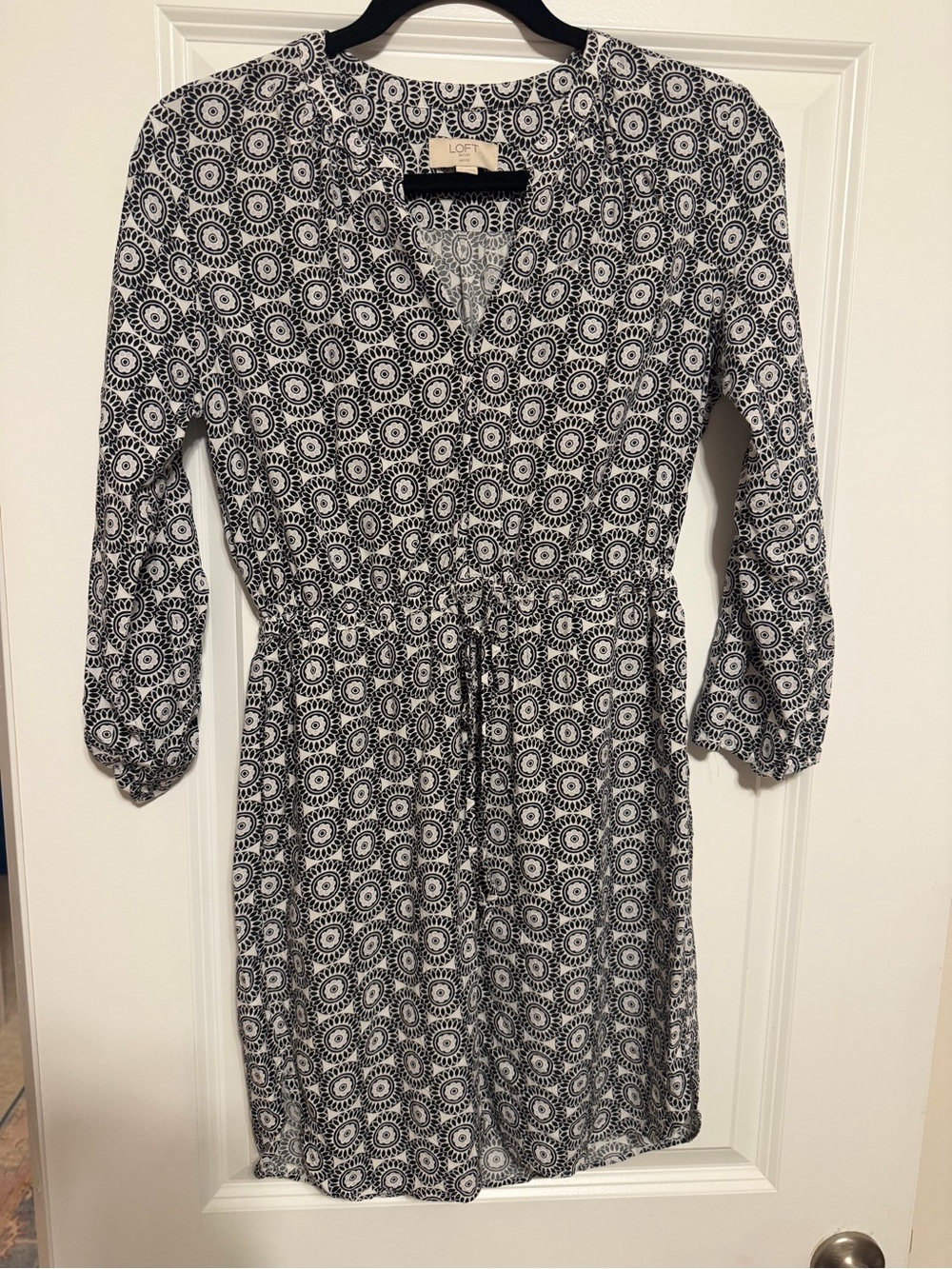 LOFT Black and White Long Sleeve Tie-Waist Dress Petite Small